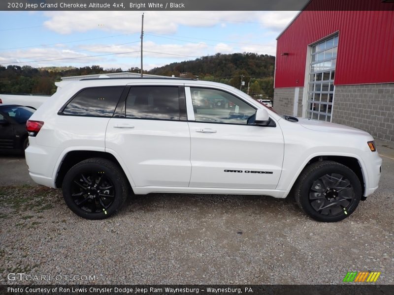 Bright White / Black 2020 Jeep Grand Cherokee Altitude 4x4
