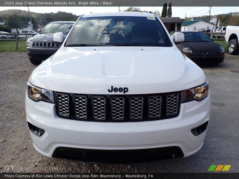Bright White / Black 2020 Jeep Grand Cherokee Altitude 4x4