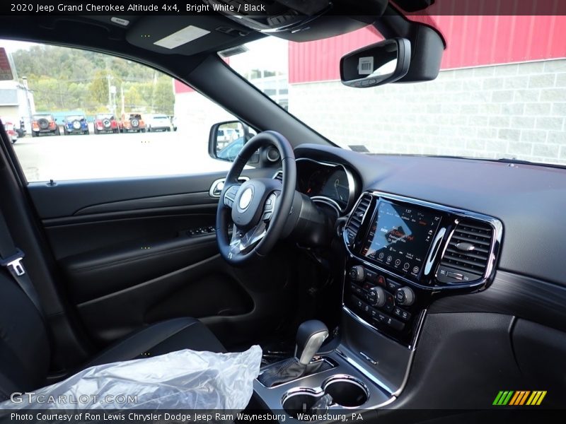 Bright White / Black 2020 Jeep Grand Cherokee Altitude 4x4