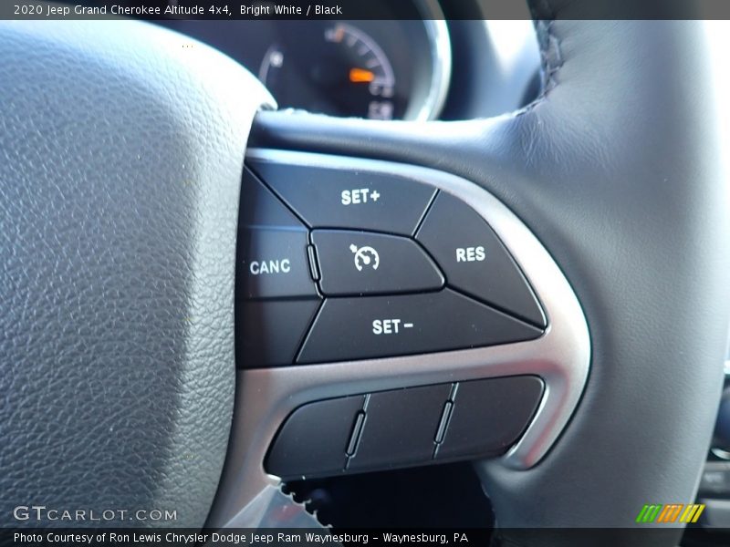 Bright White / Black 2020 Jeep Grand Cherokee Altitude 4x4