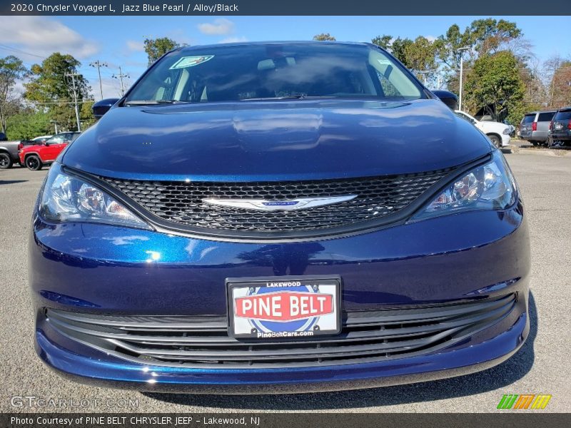 Jazz Blue Pearl / Alloy/Black 2020 Chrysler Voyager L