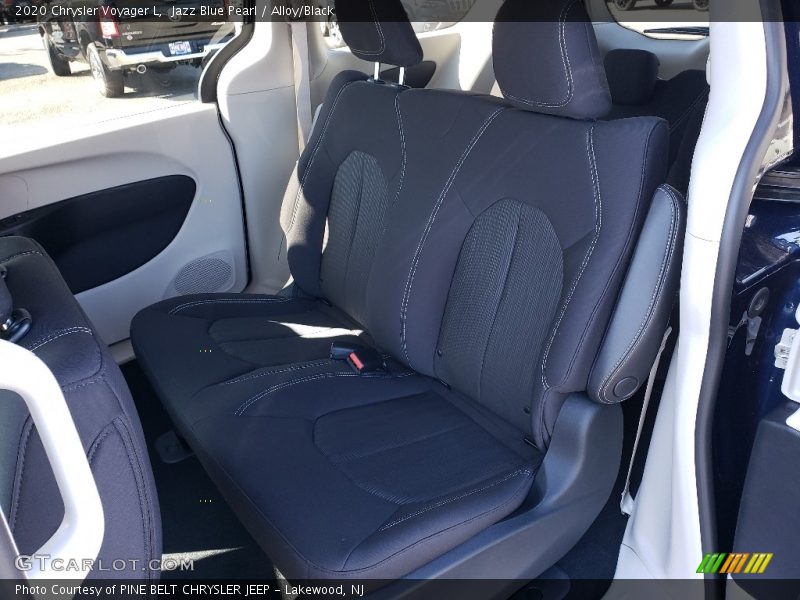 Jazz Blue Pearl / Alloy/Black 2020 Chrysler Voyager L