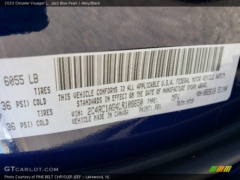 Jazz Blue Pearl / Alloy/Black 2020 Chrysler Voyager L