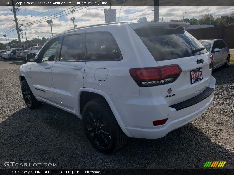 Bright White / Black 2020 Jeep Grand Cherokee Altitude 4x4