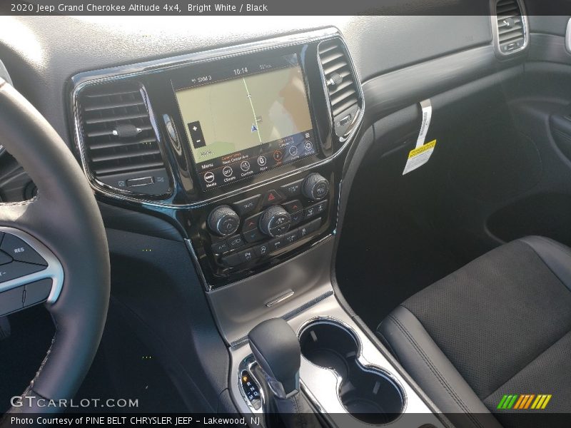 Bright White / Black 2020 Jeep Grand Cherokee Altitude 4x4