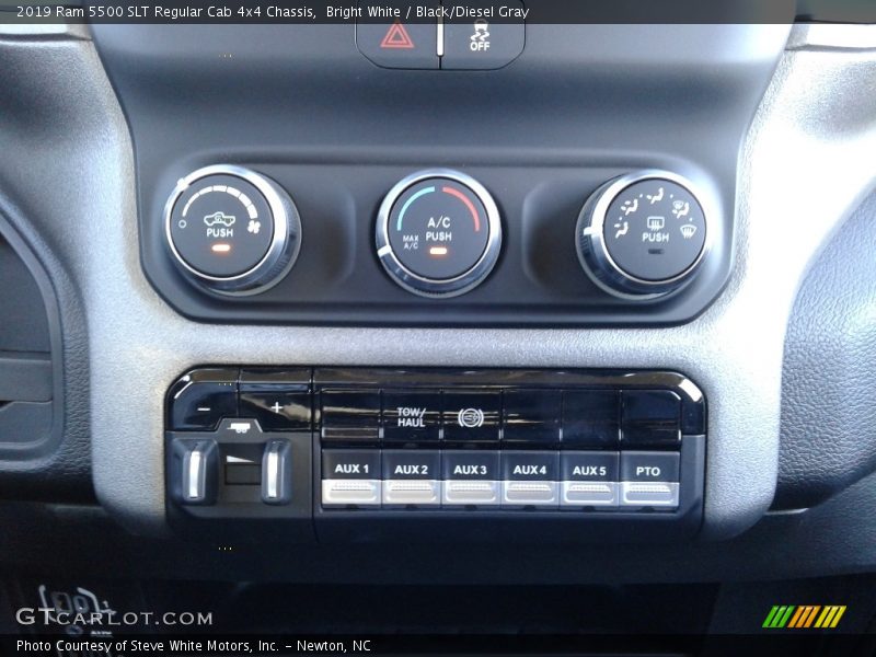 Bright White / Black/Diesel Gray 2019 Ram 5500 SLT Regular Cab 4x4 Chassis