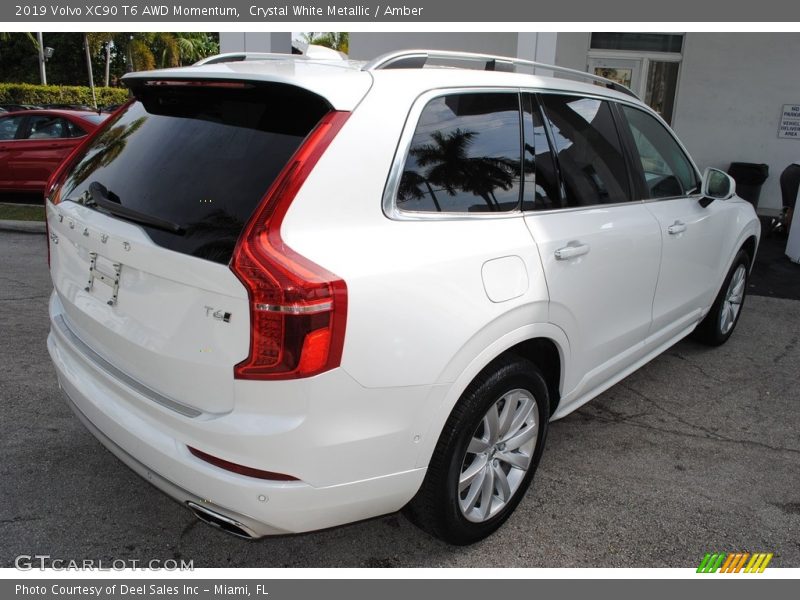 Crystal White Metallic / Amber 2019 Volvo XC90 T6 AWD Momentum
