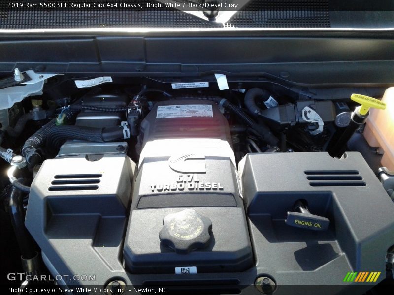 Bright White / Black/Diesel Gray 2019 Ram 5500 SLT Regular Cab 4x4 Chassis
