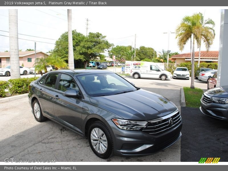 Platinum Gray Metallic / Titan Black 2019 Volkswagen Jetta S