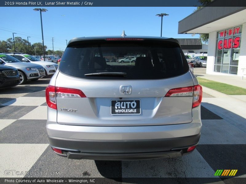 Lunar Silver Metallic / Gray 2019 Honda Pilot LX