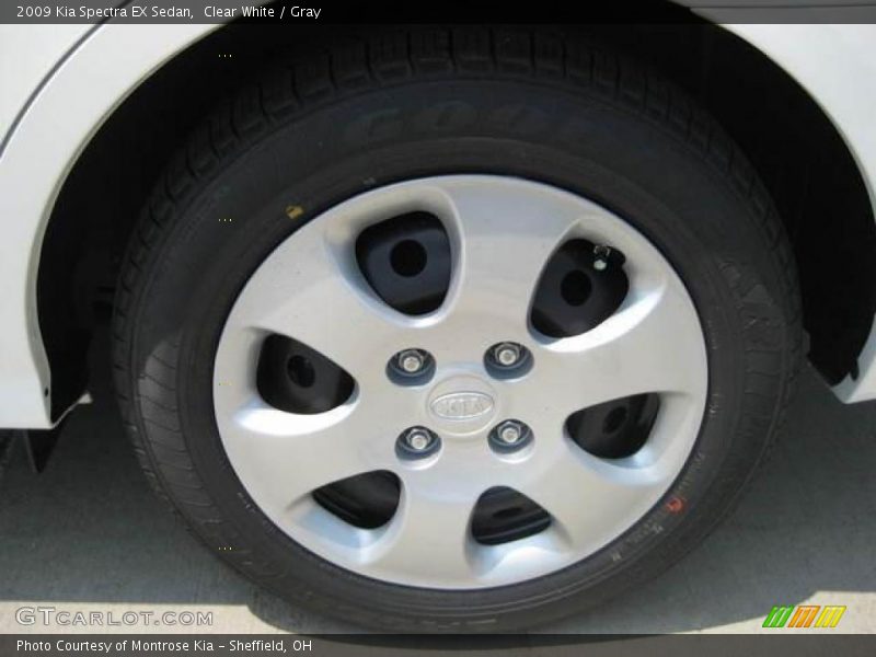 Clear White / Gray 2009 Kia Spectra EX Sedan