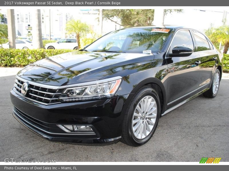 Deep Black Pearl / Cornsilk Beige 2017 Volkswagen Passat SE Sedan