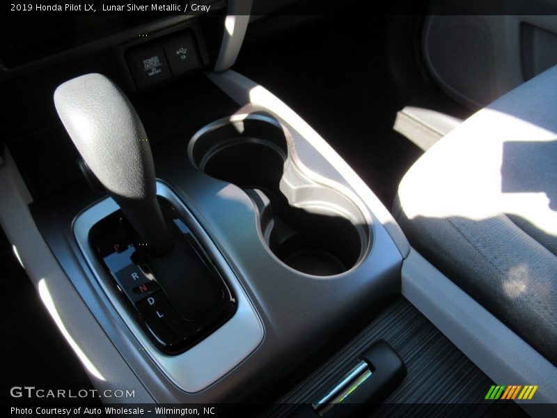 Lunar Silver Metallic / Gray 2019 Honda Pilot LX