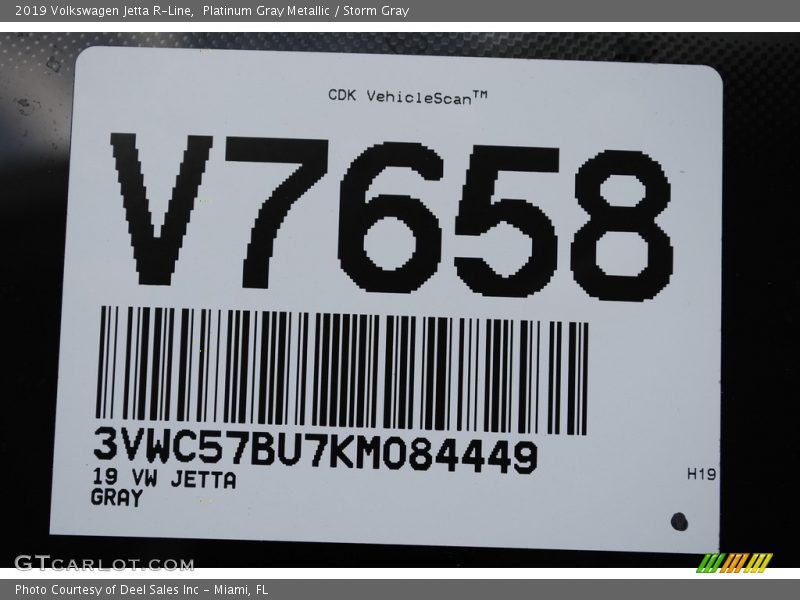 Platinum Gray Metallic / Storm Gray 2019 Volkswagen Jetta R-Line