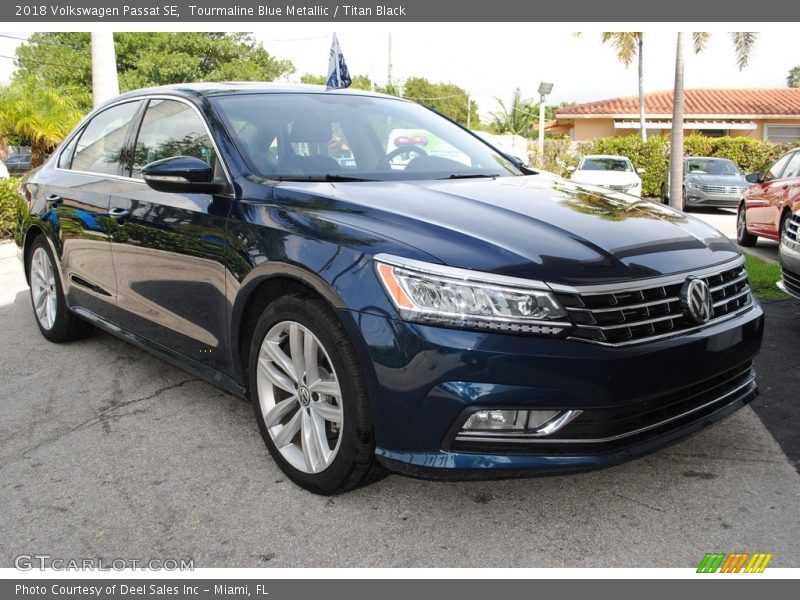 Tourmaline Blue Metallic / Titan Black 2018 Volkswagen Passat SE