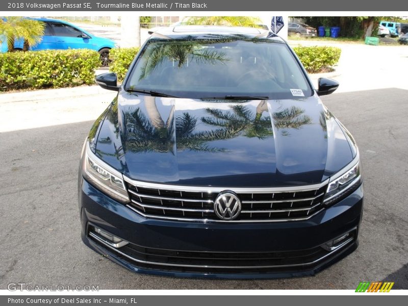 Tourmaline Blue Metallic / Titan Black 2018 Volkswagen Passat SE