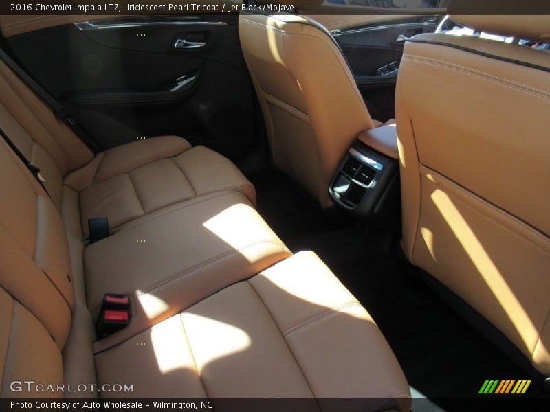 Iridescent Pearl Tricoat / Jet Black/Mojave 2016 Chevrolet Impala LTZ