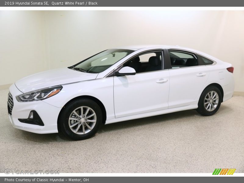 Quartz White Pearl / Black 2019 Hyundai Sonata SE