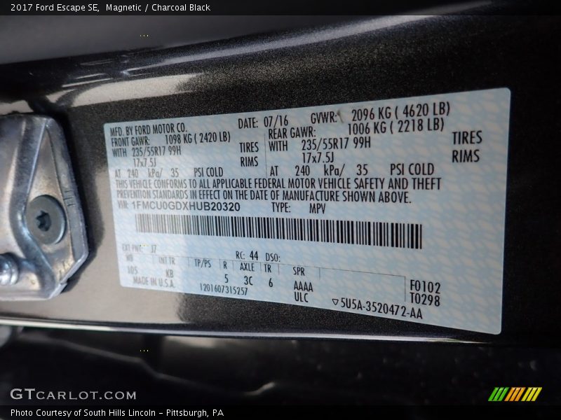 Magnetic / Charcoal Black 2017 Ford Escape SE