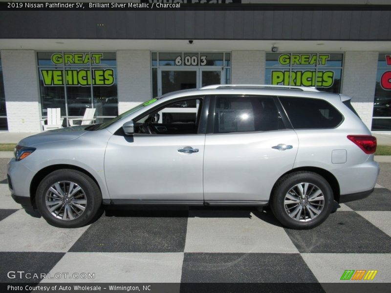 Brilliant Silver Metallic / Charcoal 2019 Nissan Pathfinder SV