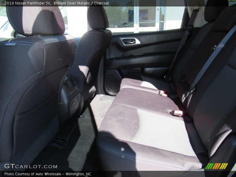 Brilliant Silver Metallic / Charcoal 2019 Nissan Pathfinder SV