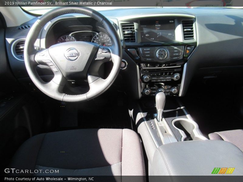 Brilliant Silver Metallic / Charcoal 2019 Nissan Pathfinder SV