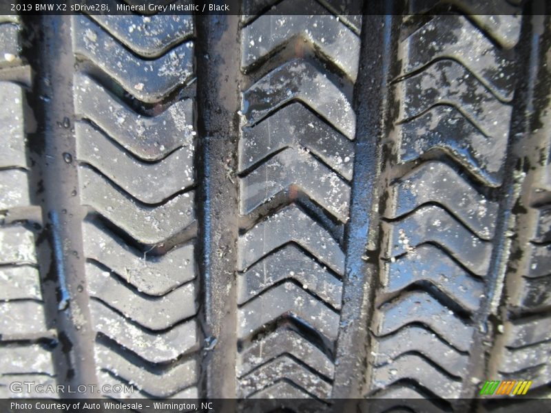 Mineral Grey Metallic / Black 2019 BMW X2 sDrive28i