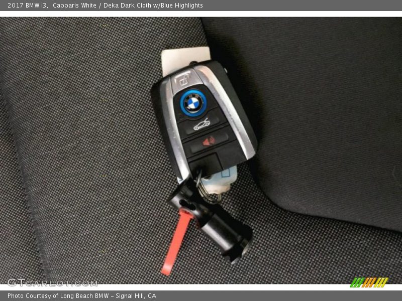 Capparis White / Deka Dark Cloth w/Blue Highlights 2017 BMW i3