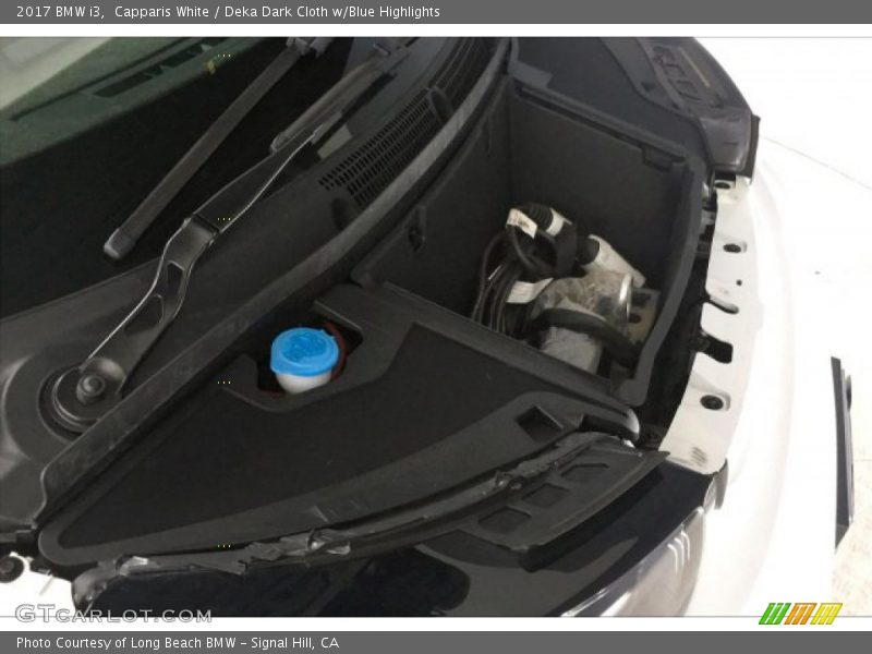 Capparis White / Deka Dark Cloth w/Blue Highlights 2017 BMW i3