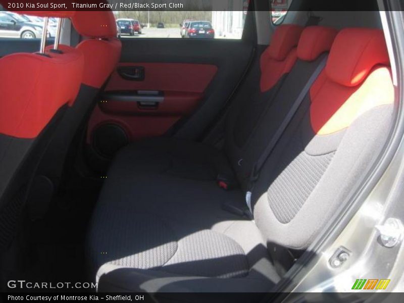 Titanium Gray / Red/Black Sport Cloth 2010 Kia Soul Sport