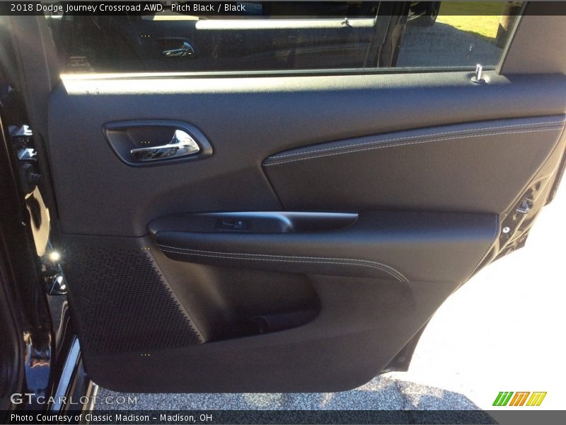Pitch Black / Black 2018 Dodge Journey Crossroad AWD