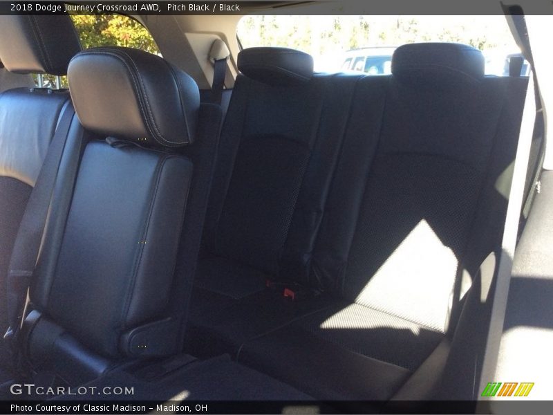 Pitch Black / Black 2018 Dodge Journey Crossroad AWD