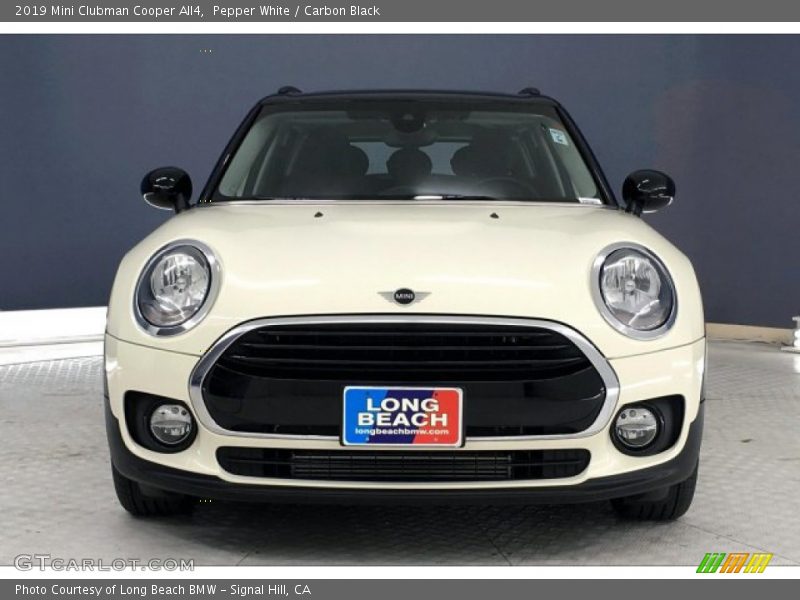 Pepper White / Carbon Black 2019 Mini Clubman Cooper All4