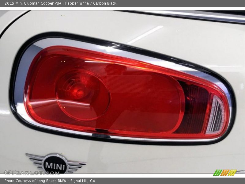 Pepper White / Carbon Black 2019 Mini Clubman Cooper All4