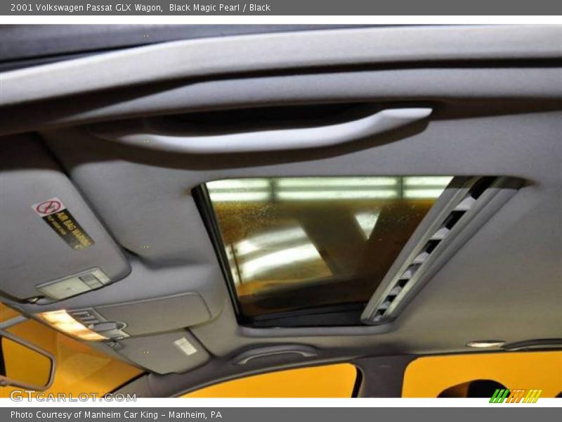 Black Magic Pearl / Black 2001 Volkswagen Passat GLX Wagon