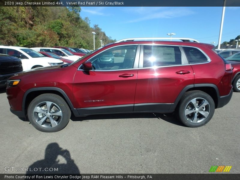 Velvet Red Pearl / Ski Gray/Black 2020 Jeep Cherokee Limited 4x4