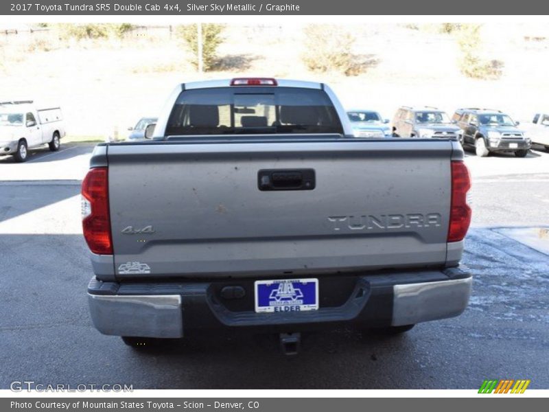 Silver Sky Metallic / Graphite 2017 Toyota Tundra SR5 Double Cab 4x4