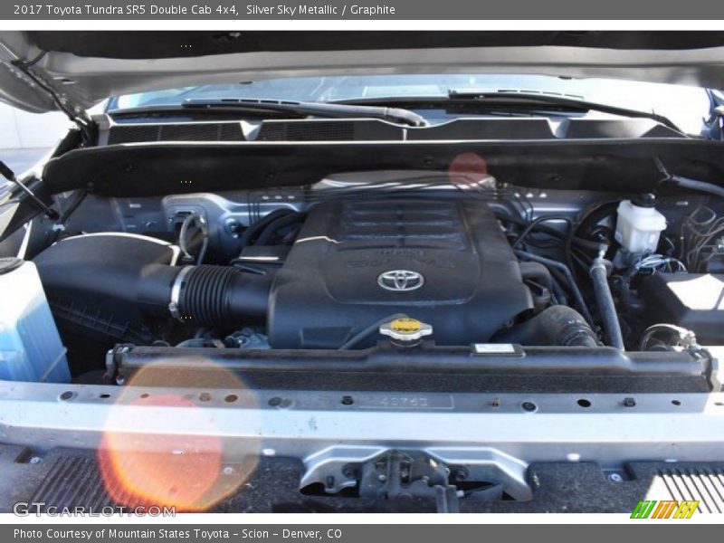 Silver Sky Metallic / Graphite 2017 Toyota Tundra SR5 Double Cab 4x4