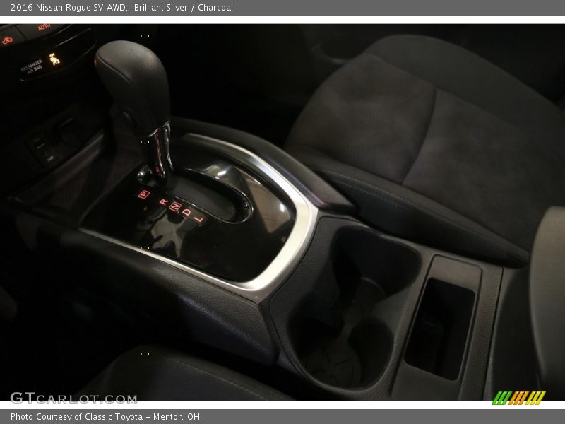 Brilliant Silver / Charcoal 2016 Nissan Rogue SV AWD