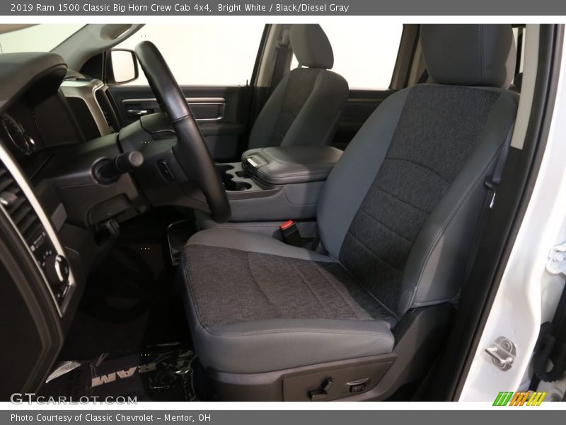 Bright White / Black/Diesel Gray 2019 Ram 1500 Classic Big Horn Crew Cab 4x4