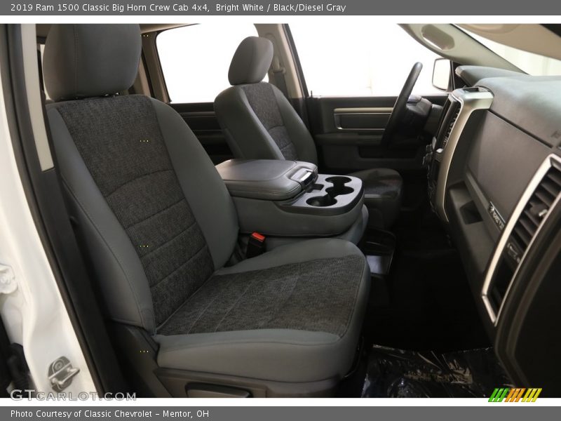 Bright White / Black/Diesel Gray 2019 Ram 1500 Classic Big Horn Crew Cab 4x4