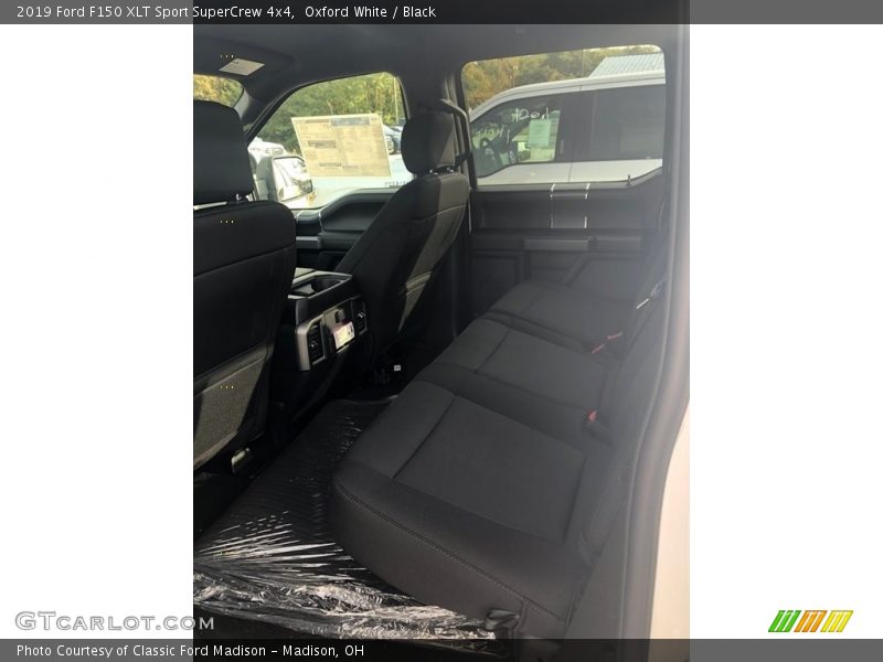 Oxford White / Black 2019 Ford F150 XLT Sport SuperCrew 4x4