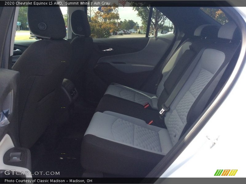 Summit White / Ash Gray 2020 Chevrolet Equinox LS AWD