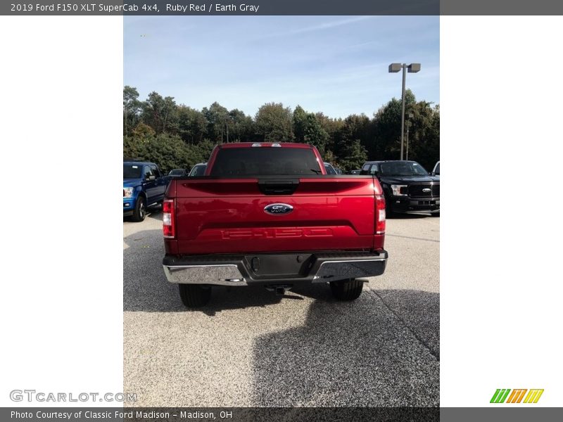 Ruby Red / Earth Gray 2019 Ford F150 XLT SuperCab 4x4