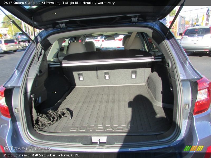 Twilight Blue Metallic / Warm Ivory 2017 Subaru Outback 2.5i Premium