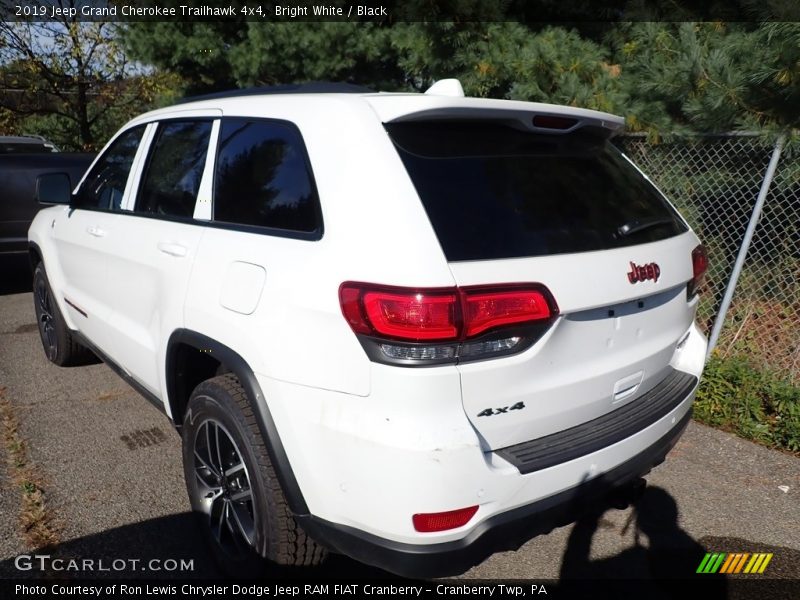 Bright White / Black 2019 Jeep Grand Cherokee Trailhawk 4x4