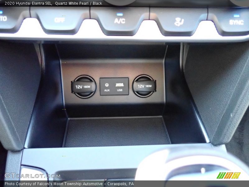 Quartz White Pearl / Black 2020 Hyundai Elantra SEL