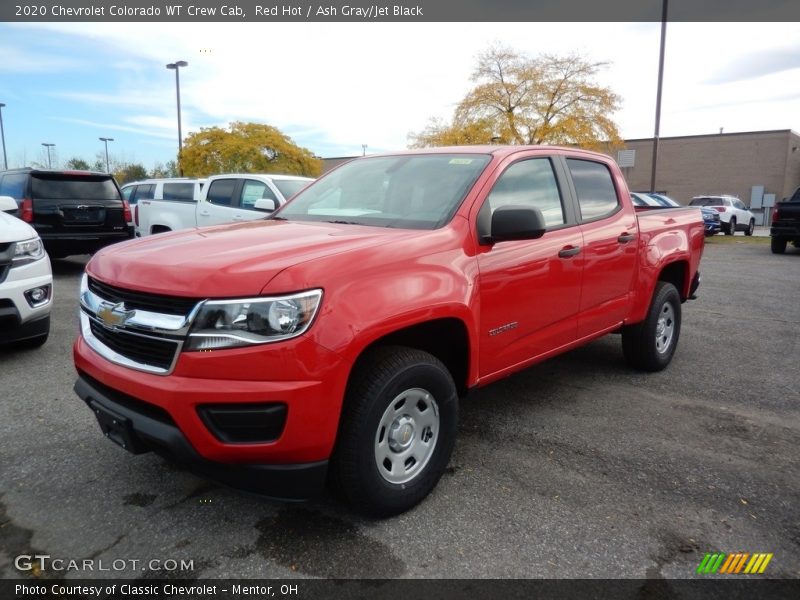 Front 3/4 View of 2020 Colorado WT Crew Cab