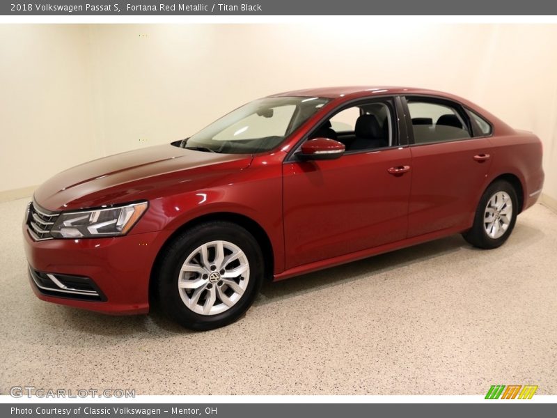 Fortana Red Metallic / Titan Black 2018 Volkswagen Passat S