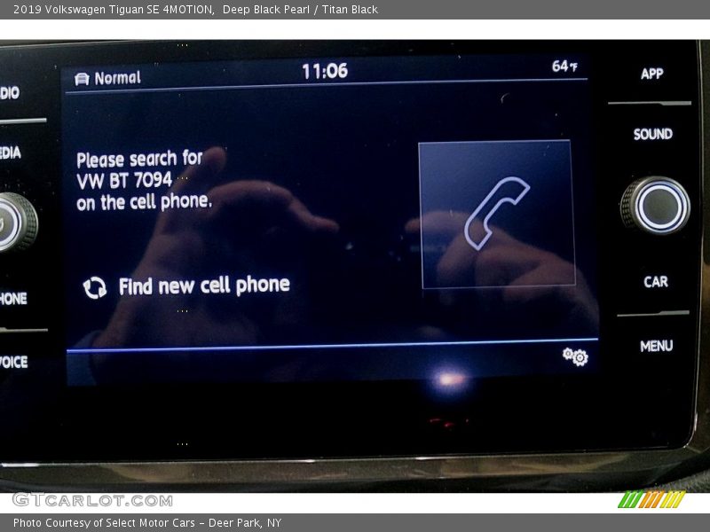 Deep Black Pearl / Titan Black 2019 Volkswagen Tiguan SE 4MOTION